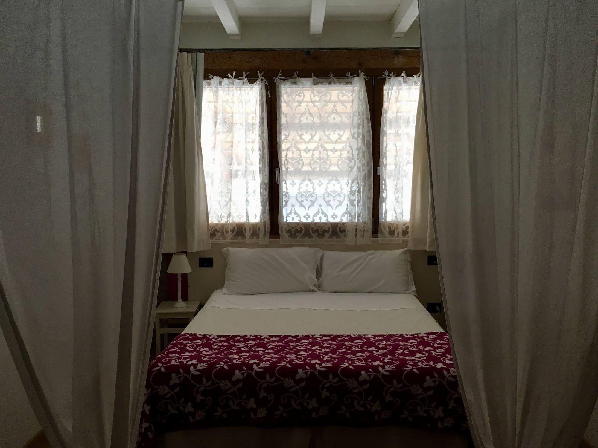 Agriturismo Corte Rocca San Giorgio di Mantova Екстер'єр фото
