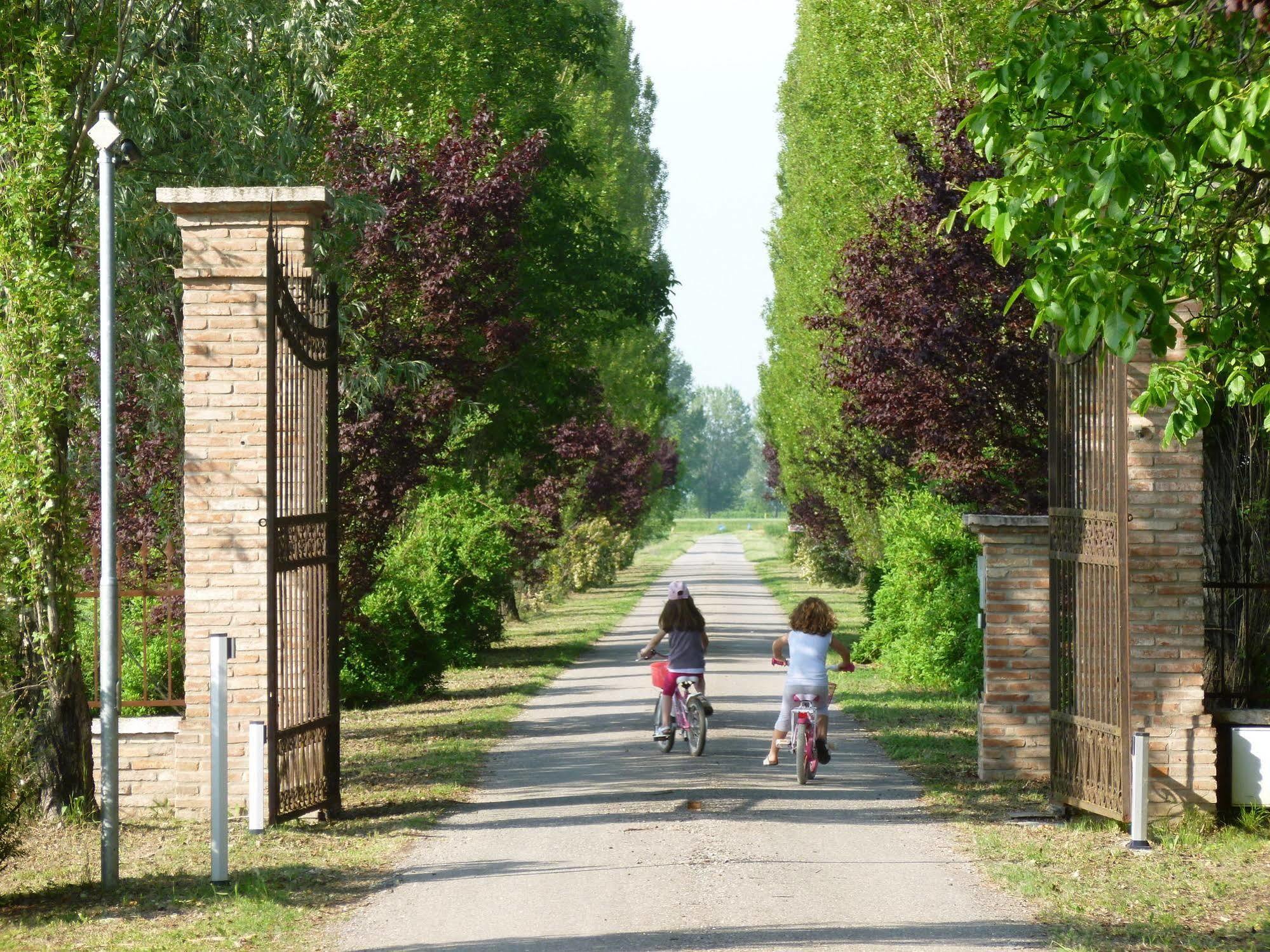 Agriturismo Corte Rocca San Giorgio di Mantova Екстер'єр фото